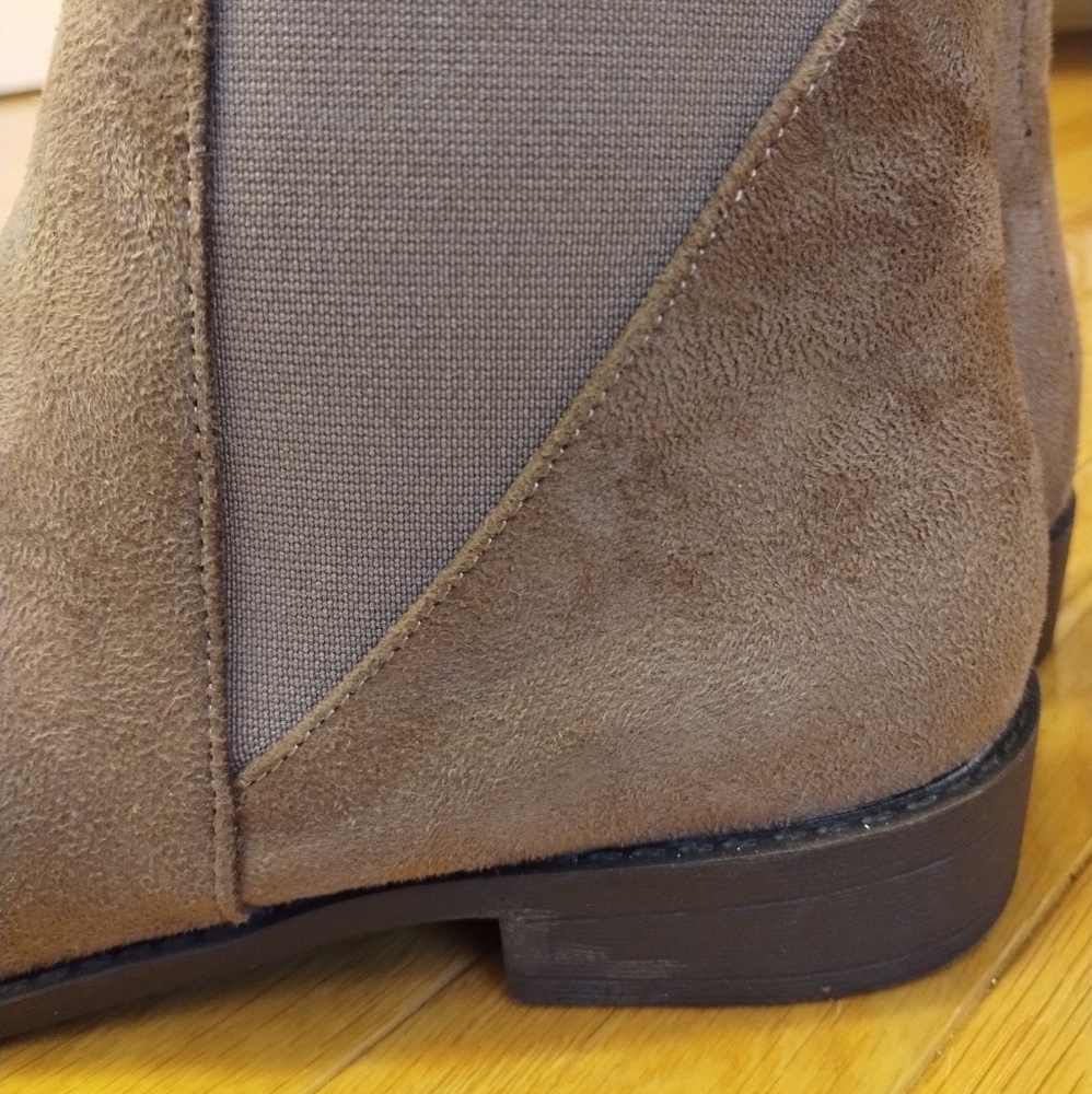 Chelsea Flat Ankle Booties - Picture 7 of 13